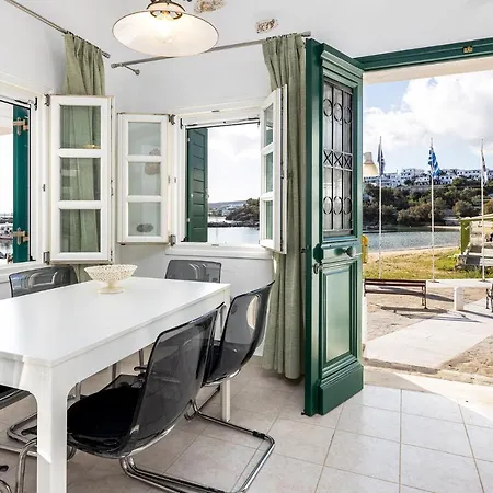 Casa Nileas For Cycladic Summer Living Right On The Bay And Beach! Piso Livadi