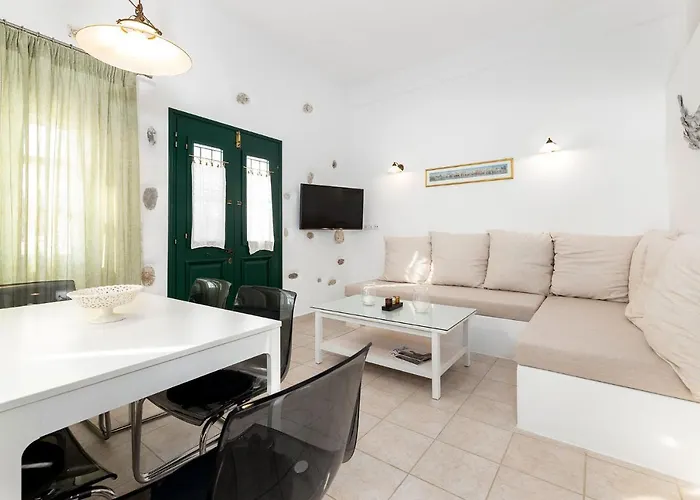 Casa Nileas For Cycladic Summer Living Right On The Bay And Beach! Casa vacanze Piso Livadi